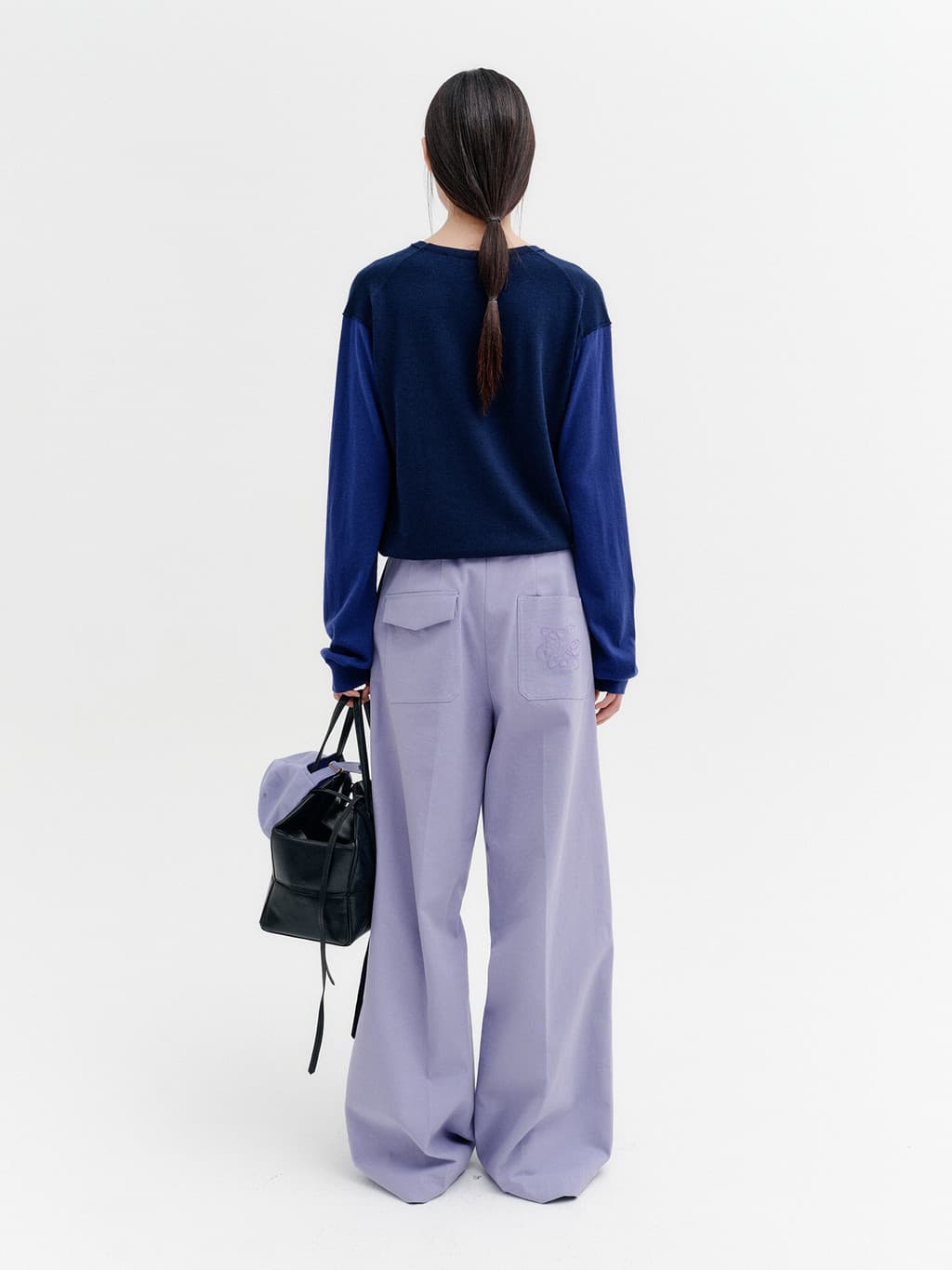 V-Neck Contrast Knit Top - Navy — vue 7