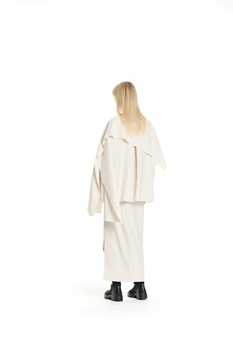 GDeL Less Line Cape Wide Top (Cream) — vue 10