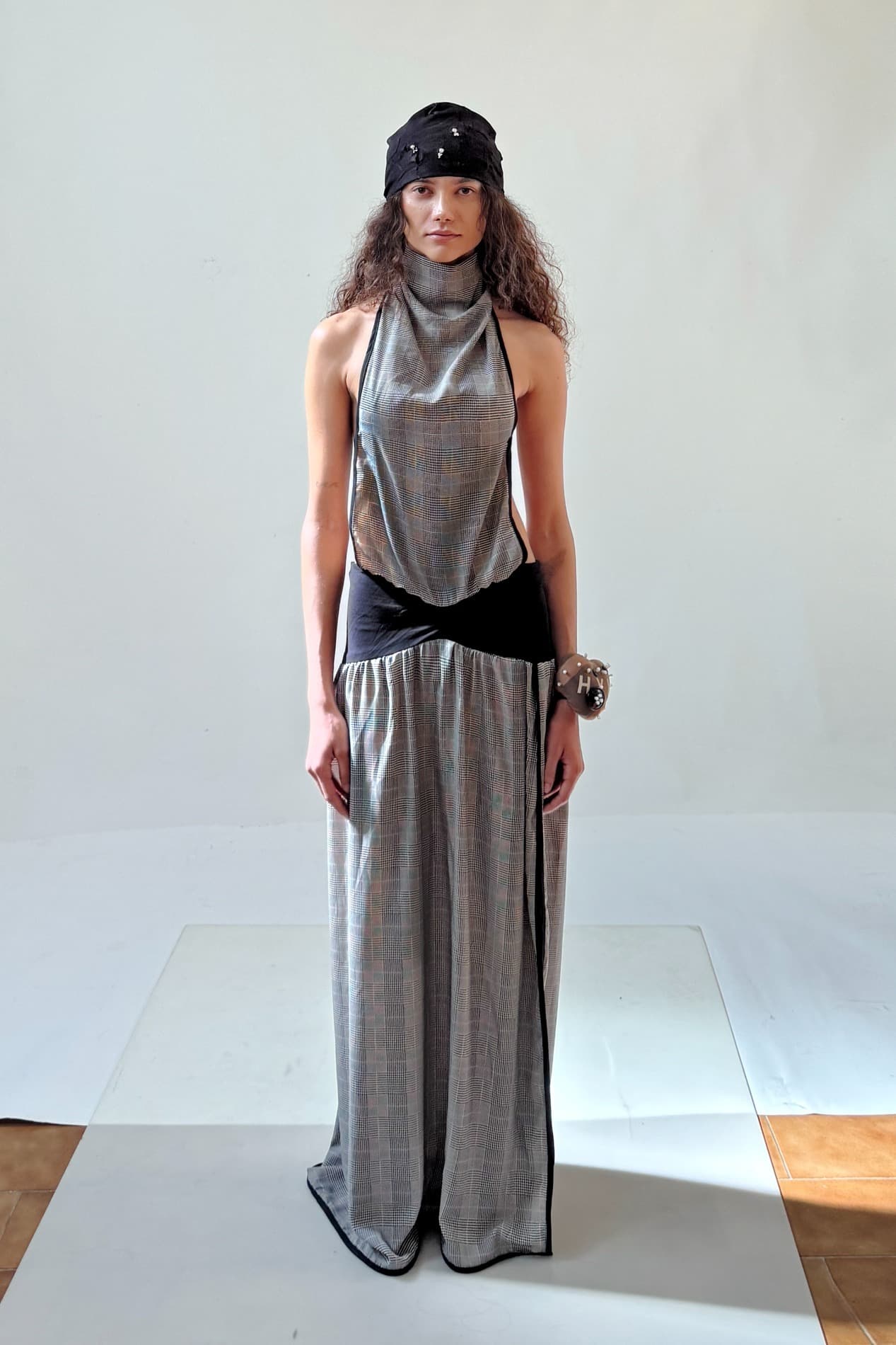 Draped Check Halter Dress — vue 1