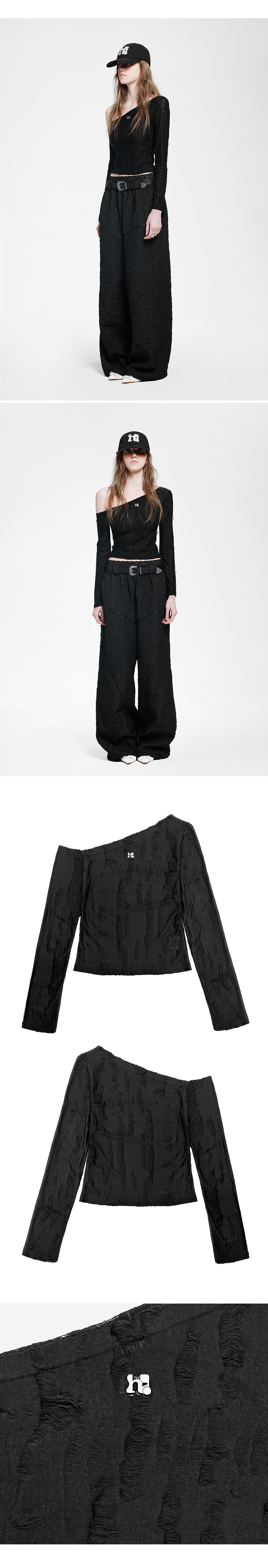Holy Symbol Ripped Off-shoulder Top_BLACK — vue 4
