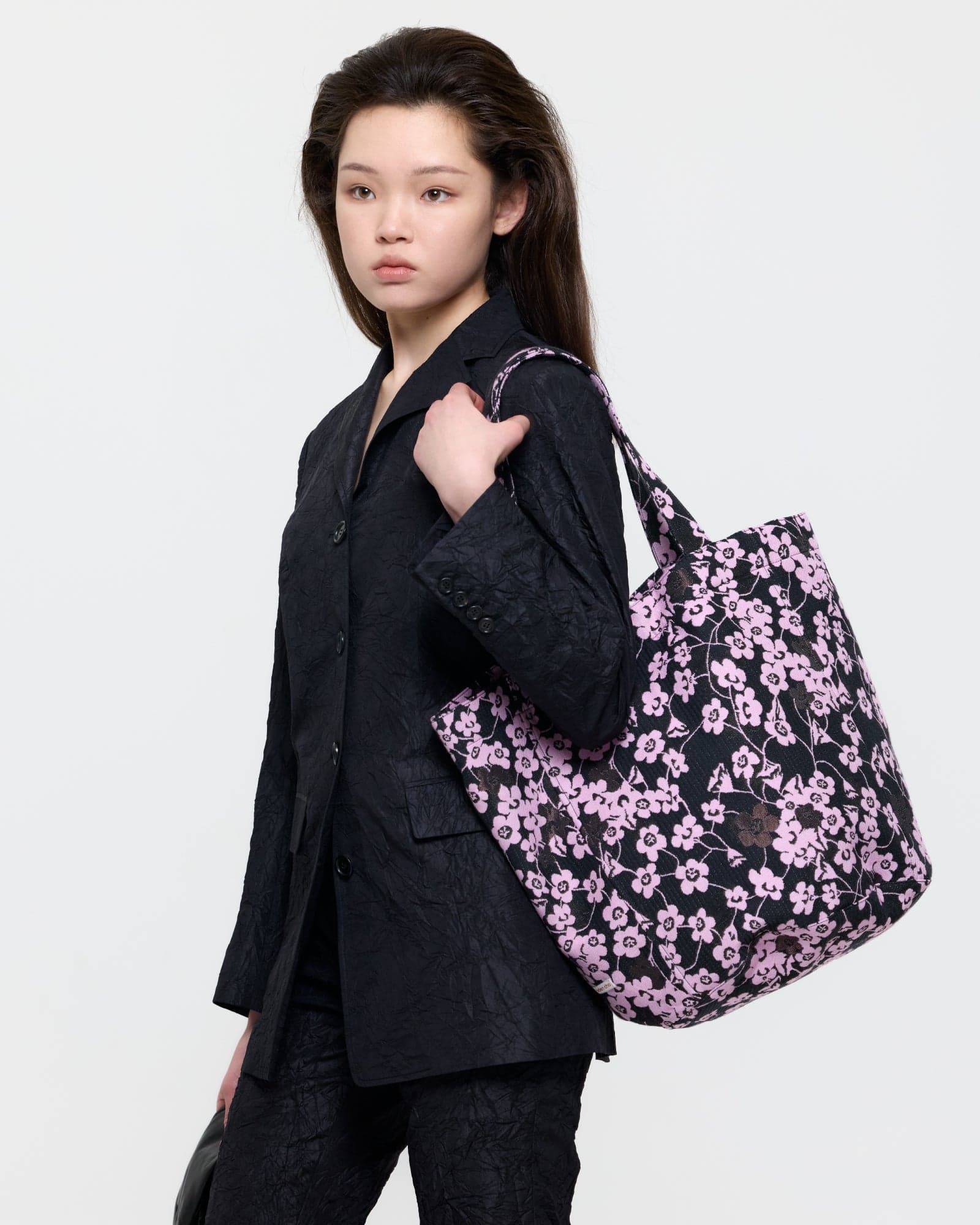 Black Creased Silk Taffeta Jacket — vue 1