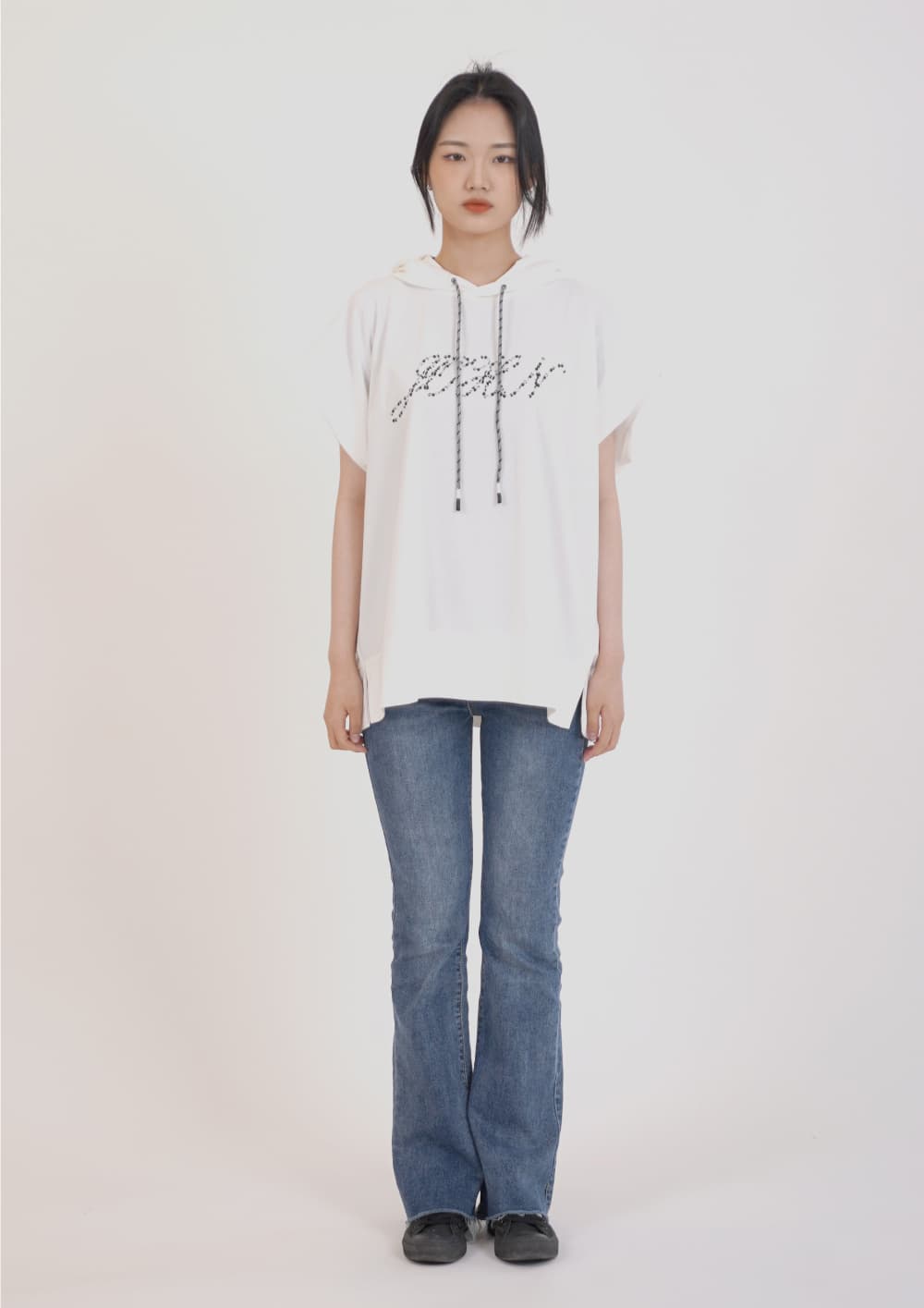 Elegance Embroidered Short-Sleeve T-Shirt — vue 2