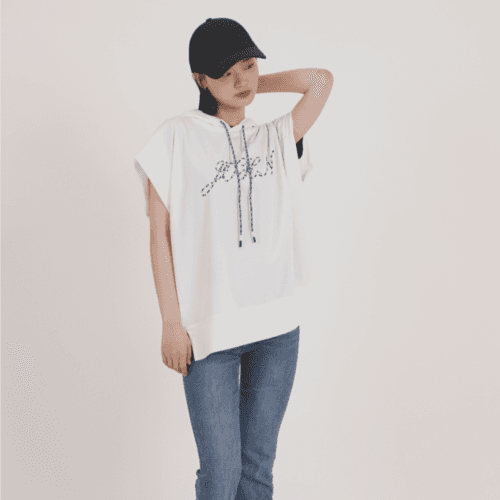 Elegance Embroidered Short-Sleeve T-Shirt — vue 1