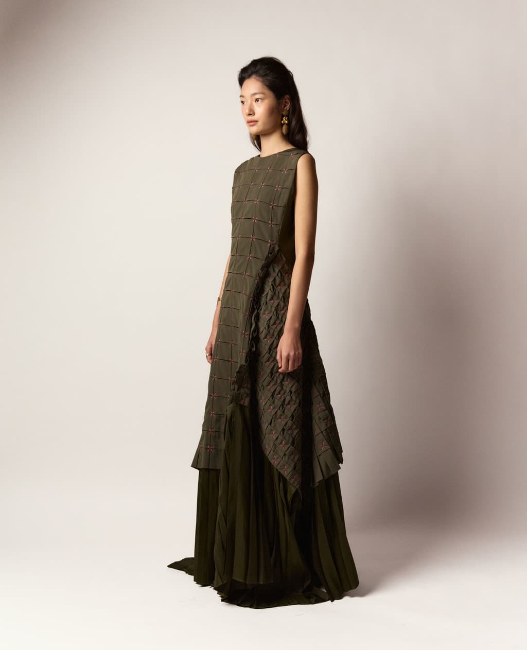 Archive Handcraft Collection - Sal Embroidered Pleated Dress — vue 4