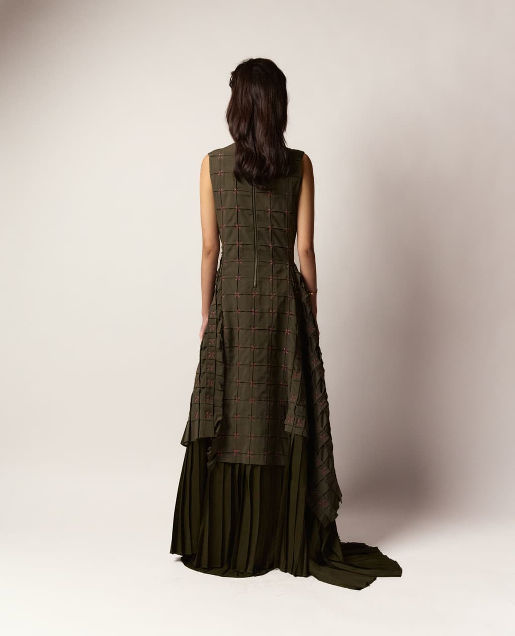 Archive Handcraft Collection - Sal Embroidered Pleated Dress — vue 5