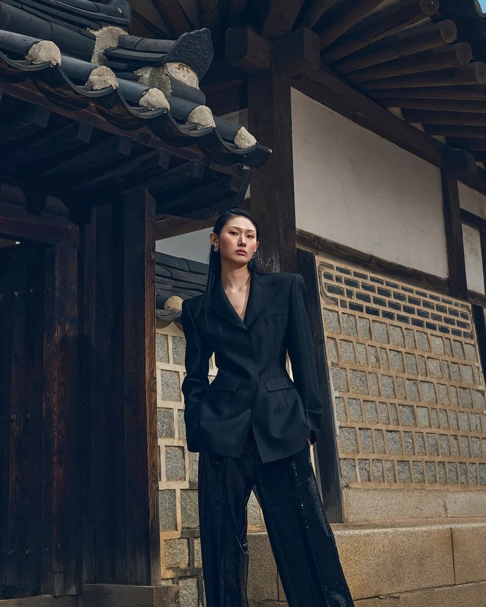 Wool-Silk Tailored Jacket (Black) — KSH52O2JK024 — vue 2