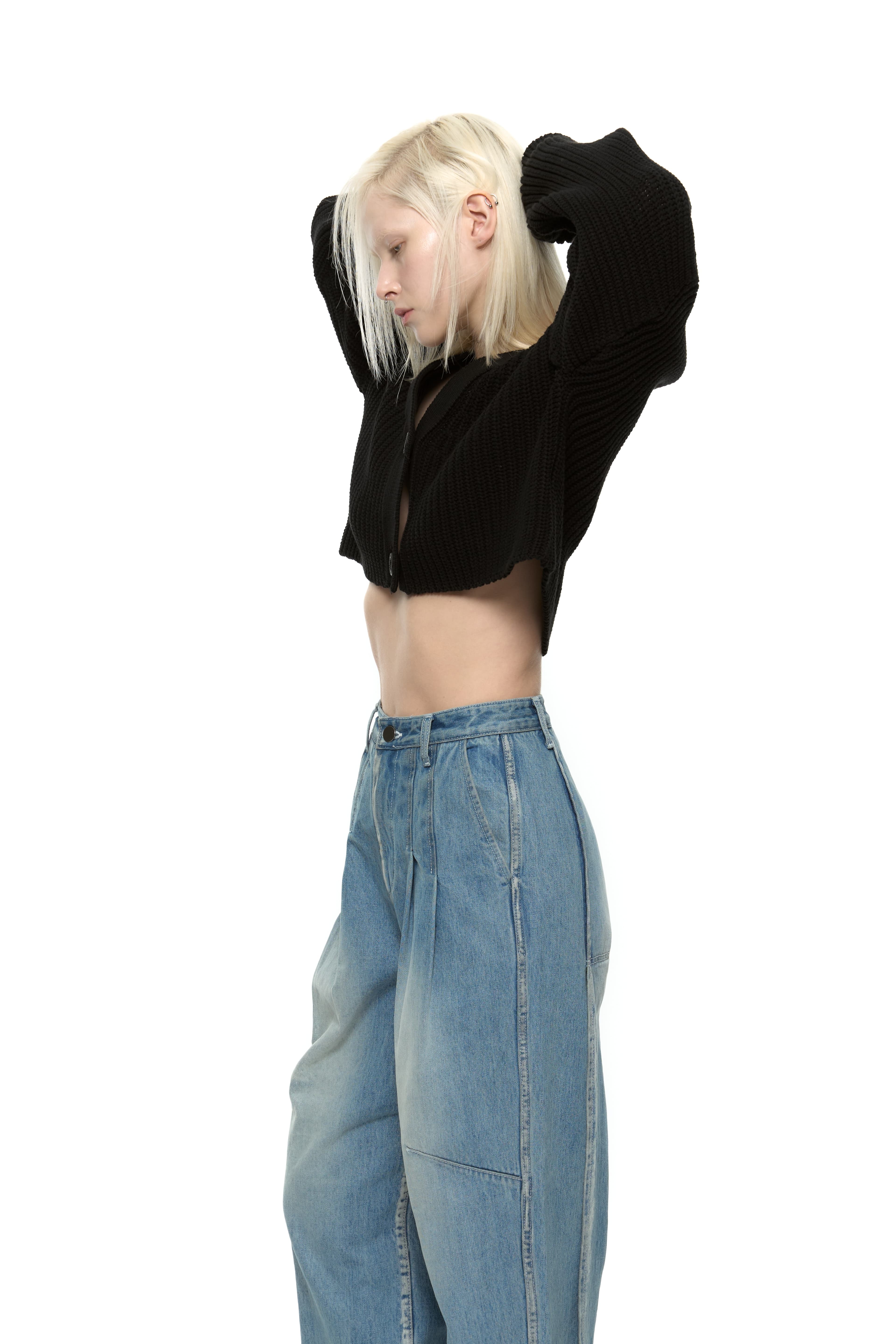 Heart Crop Cardigan (Black) — vue 15