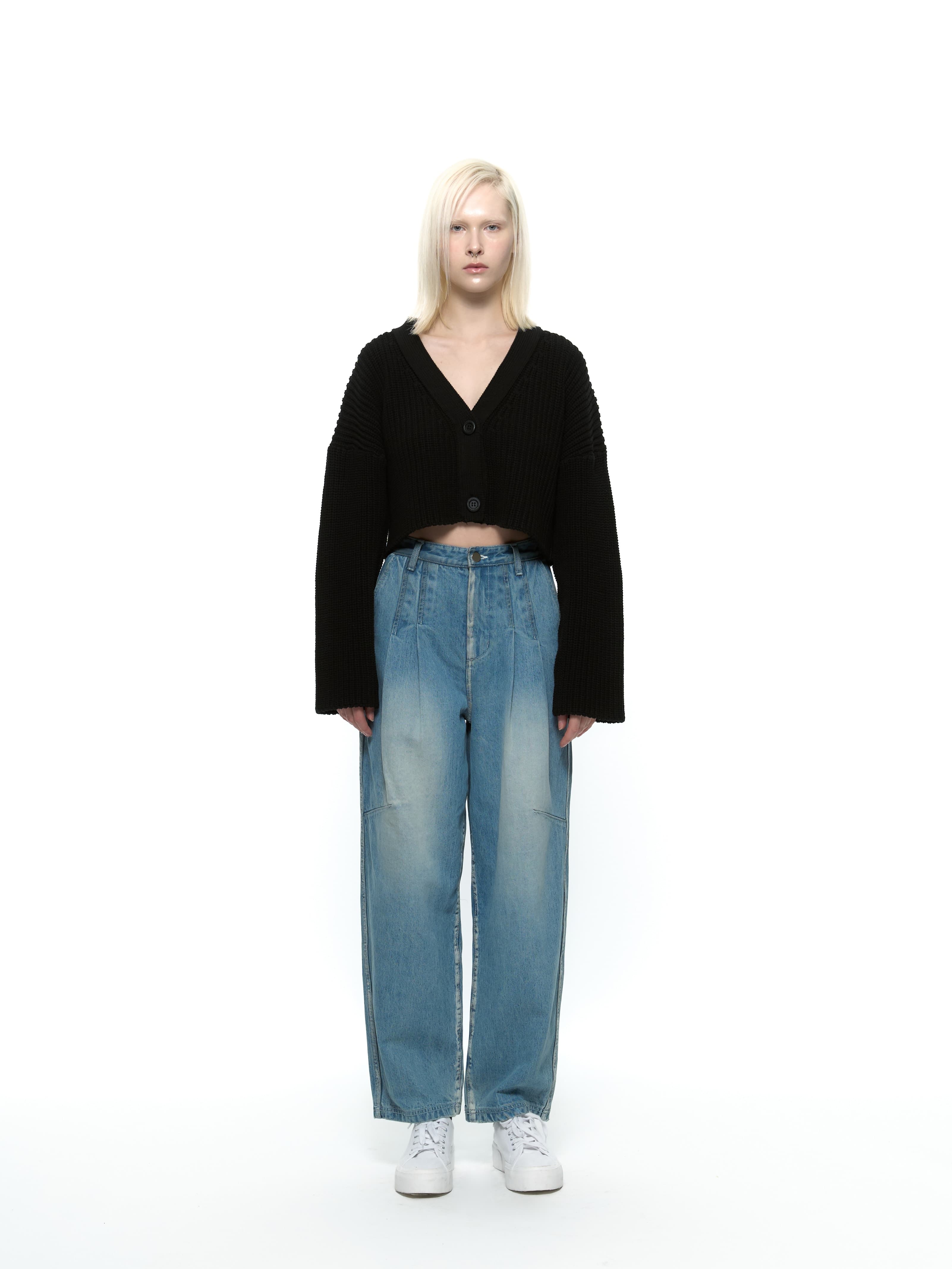 Heart Crop Cardigan (Black) — vue 6