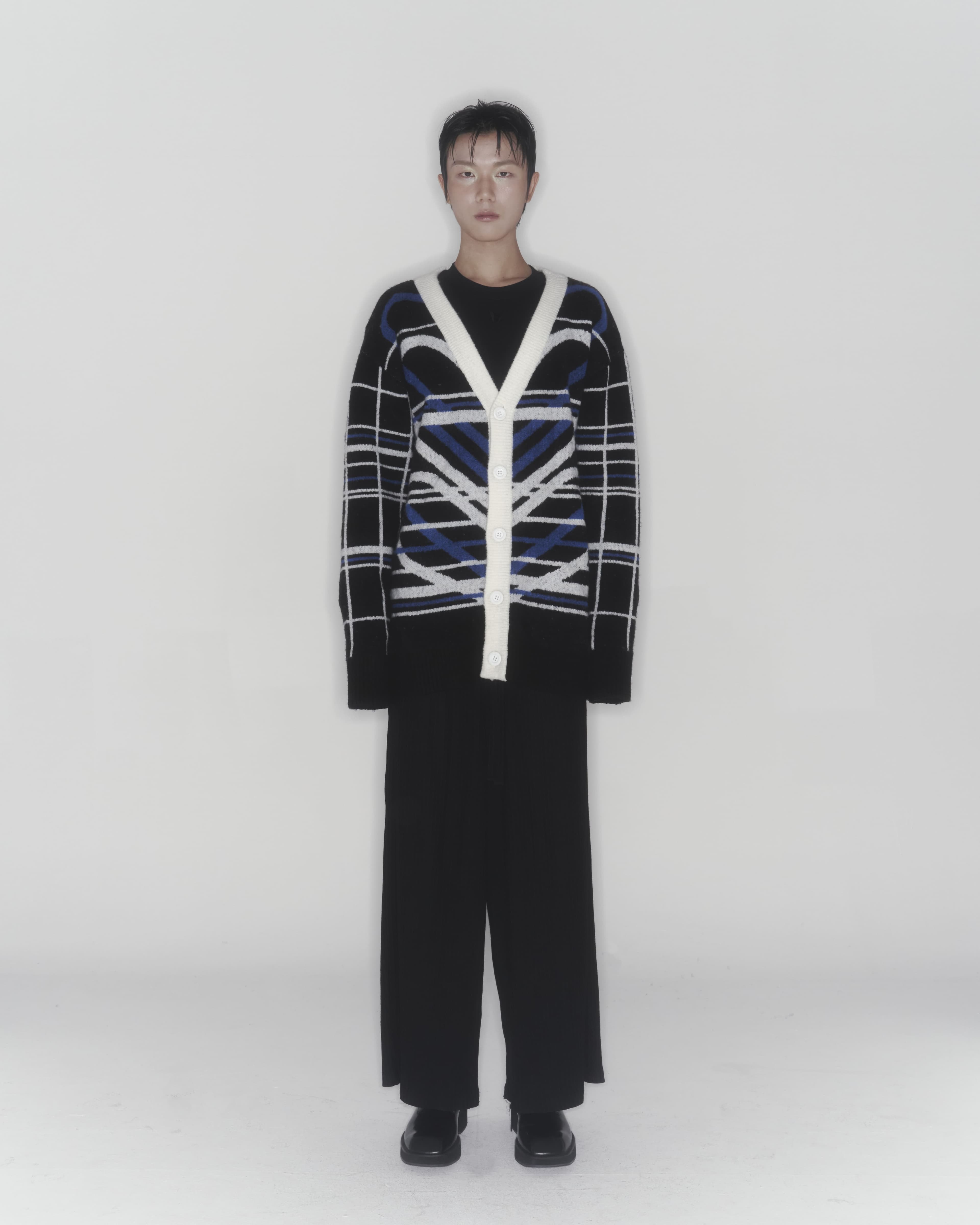 Heart Graphic Knit Cardigan (Blue) — vue 4