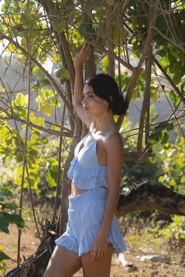 Sofia Skyblue Ruffled Cotton Shorts — vue 9
