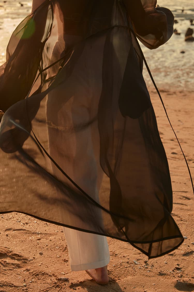 Isabel Black Robe — vue 8
