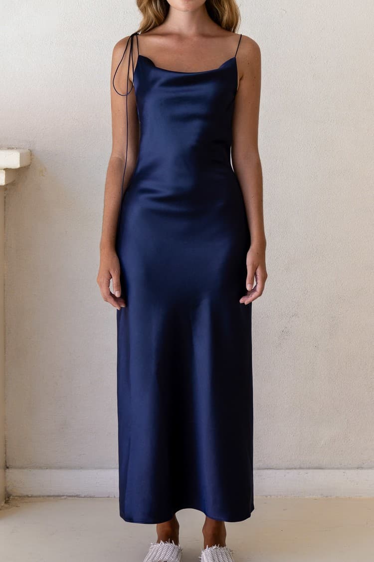 Kristen Navy Satin Slip Dress — vue 1