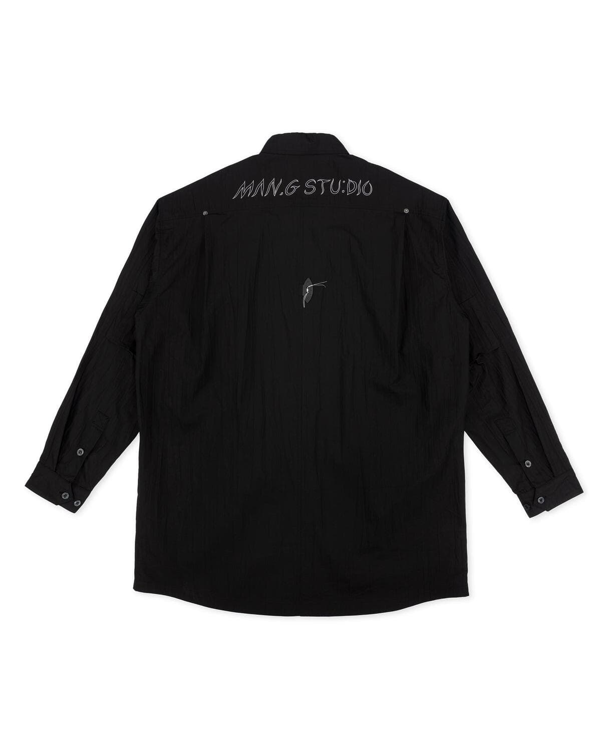 Pleated Signature Out-Pocket Shirt (Black) — vue 5