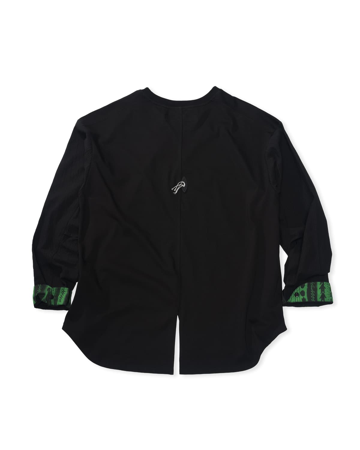 Tab Accent Mix-Match T-Shirt (Black) — vue 3