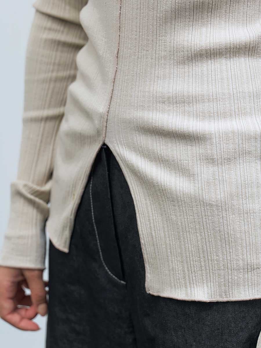 RTF PLEATED FRONT SLIT SLIM TOP_BEIGE — vue 4