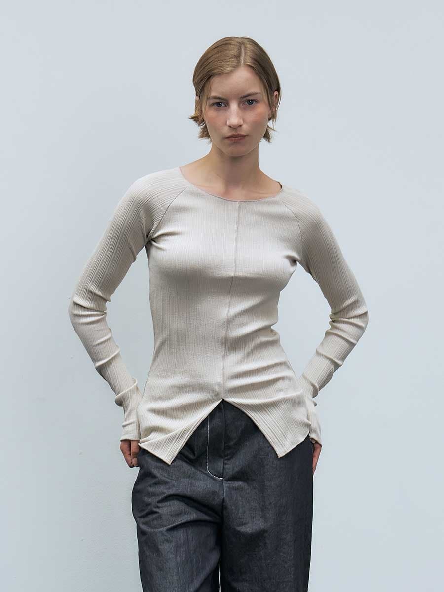 RTF PLEATED FRONT SLIT SLIM TOP_BEIGE — vue 1