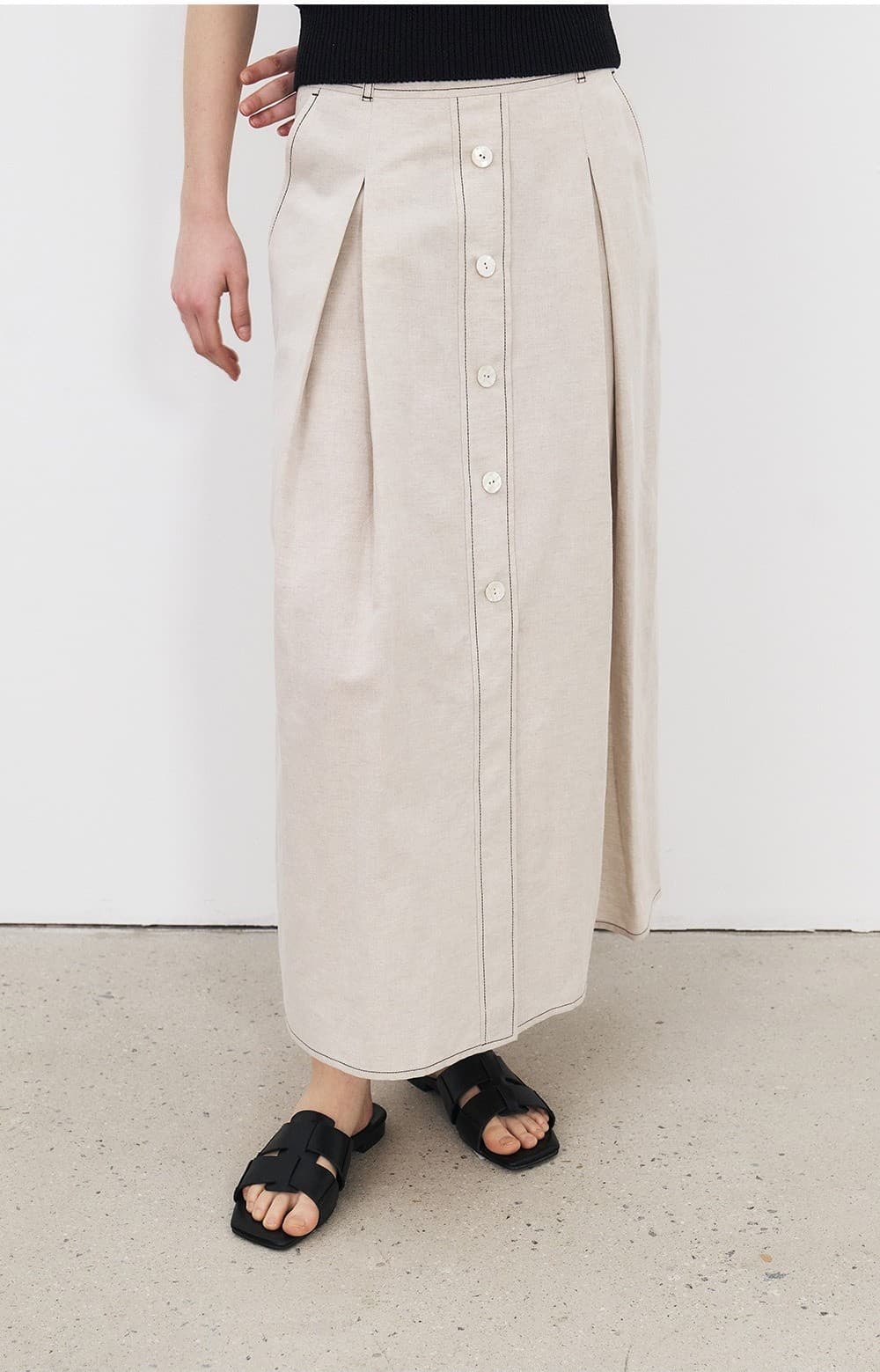 TFR LINEN STITCH BUTTON SKIRT_BEIGE — vue 10