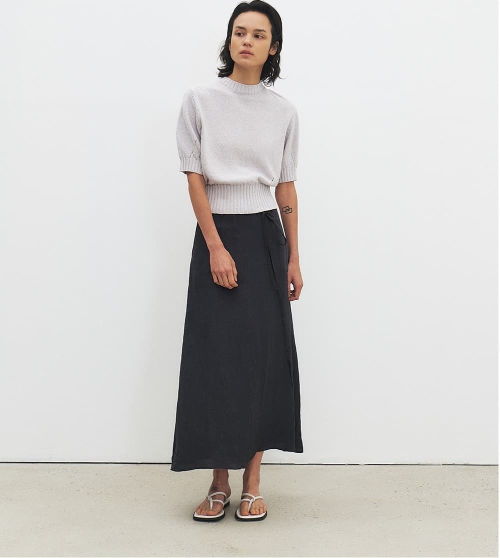 TFR CREASED SHEEN FLARE SKIRT_D-NAVY — vue 6