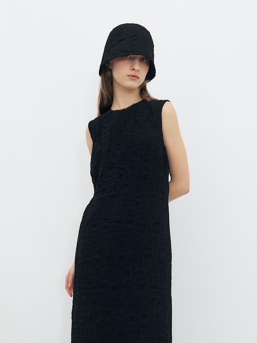 TFR SLEEVELESS NECK EDGE DRESS_BLACK — vue 4