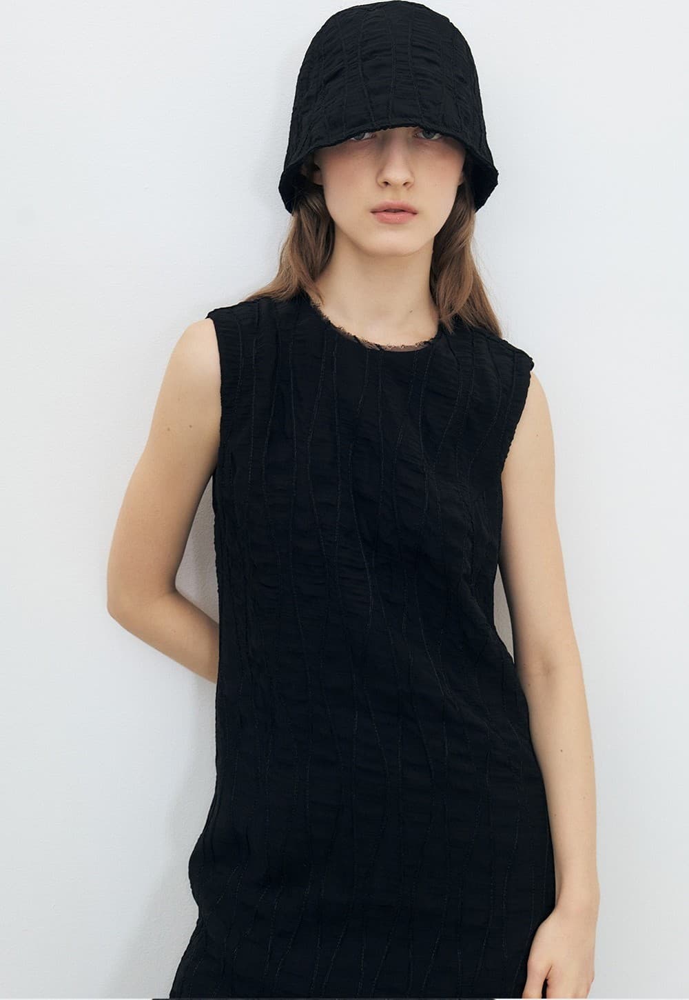 TFR SLEEVELESS NECK EDGE DRESS_BLACK — vue 11