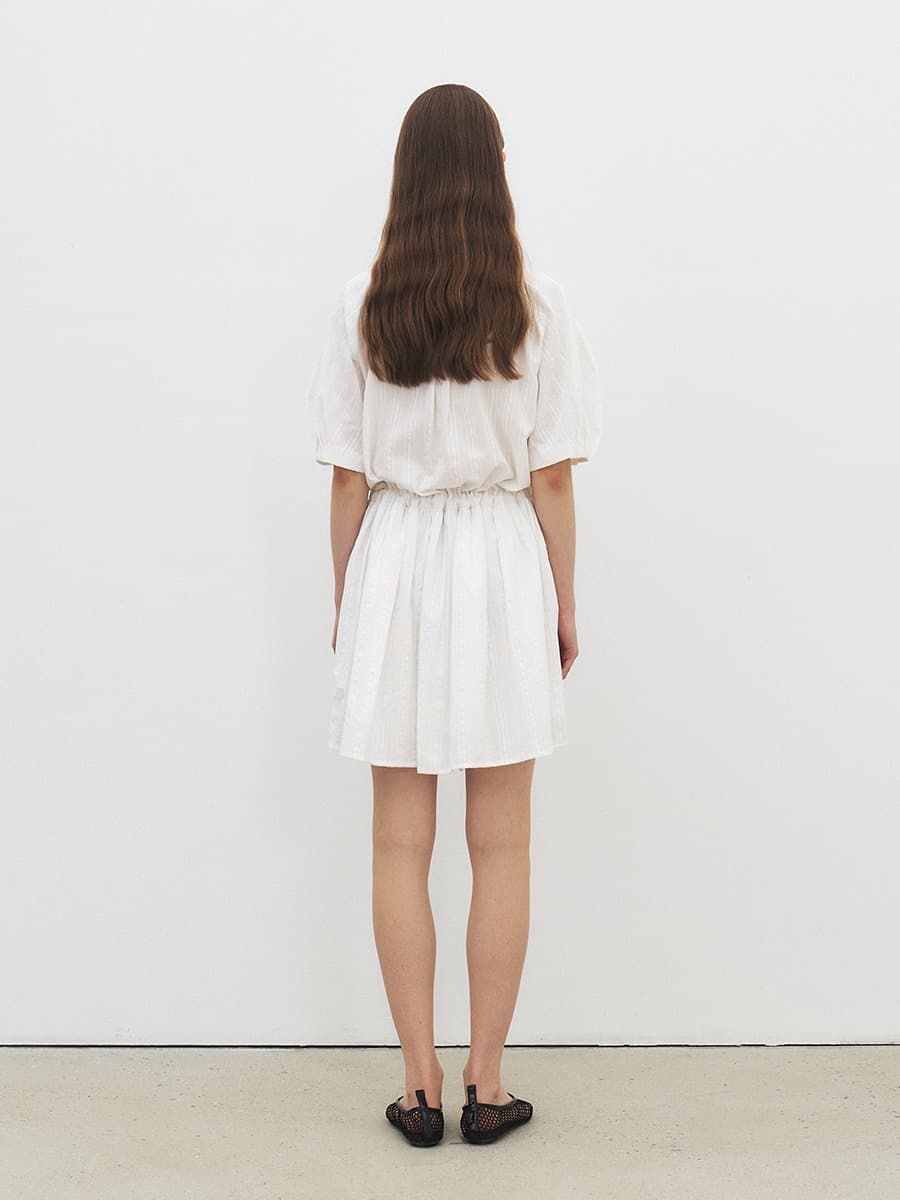 TFR PINTUCK MIDI DRESS_WHITE — vue 3
