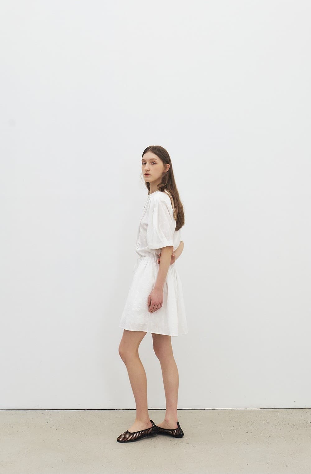 TFR PINTUCK MIDI DRESS_WHITE — vue 9