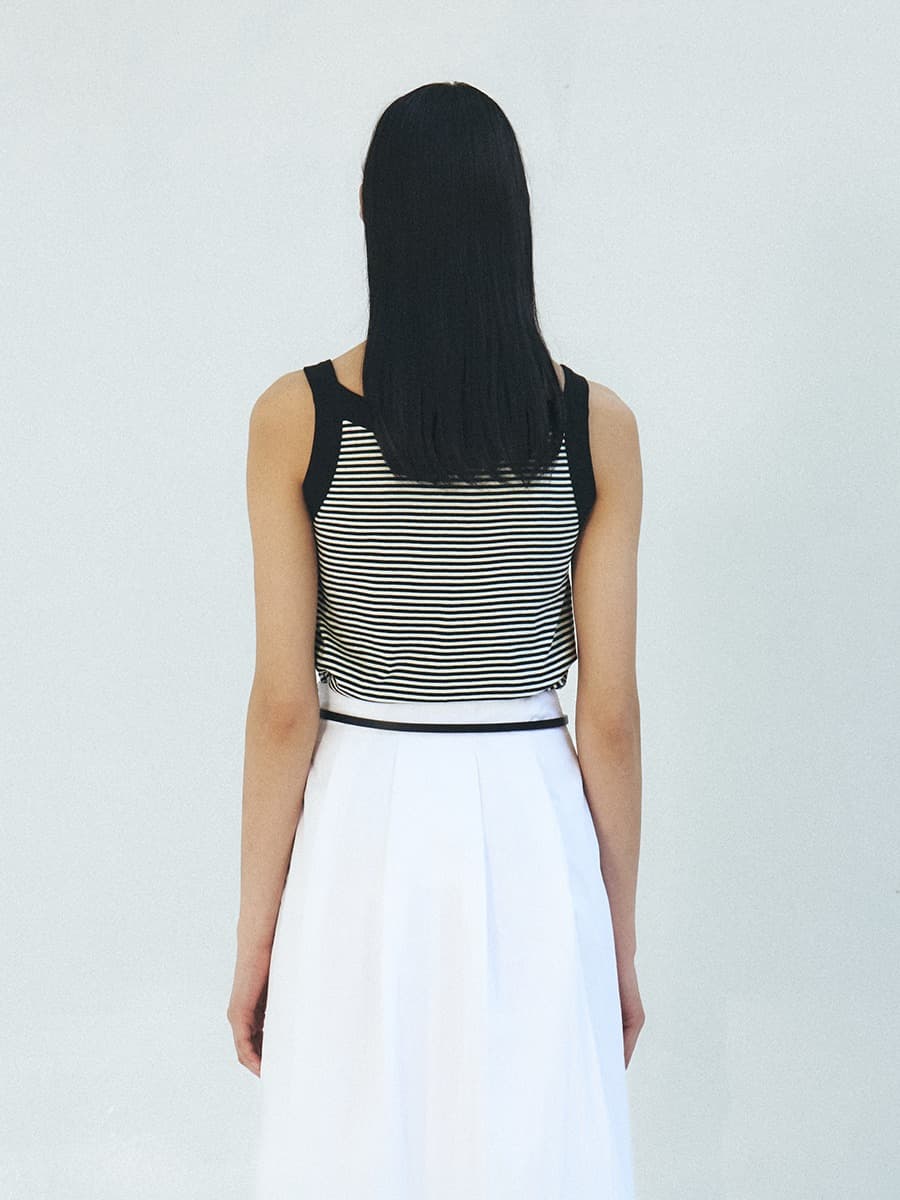 TFR STRIPE SLEEVELESS TOP_BLACK — vue 3
