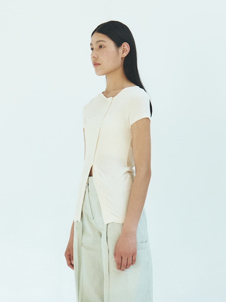 TFR BUTTON SLIM CARDIGAN TOP_CREAM — vue 2