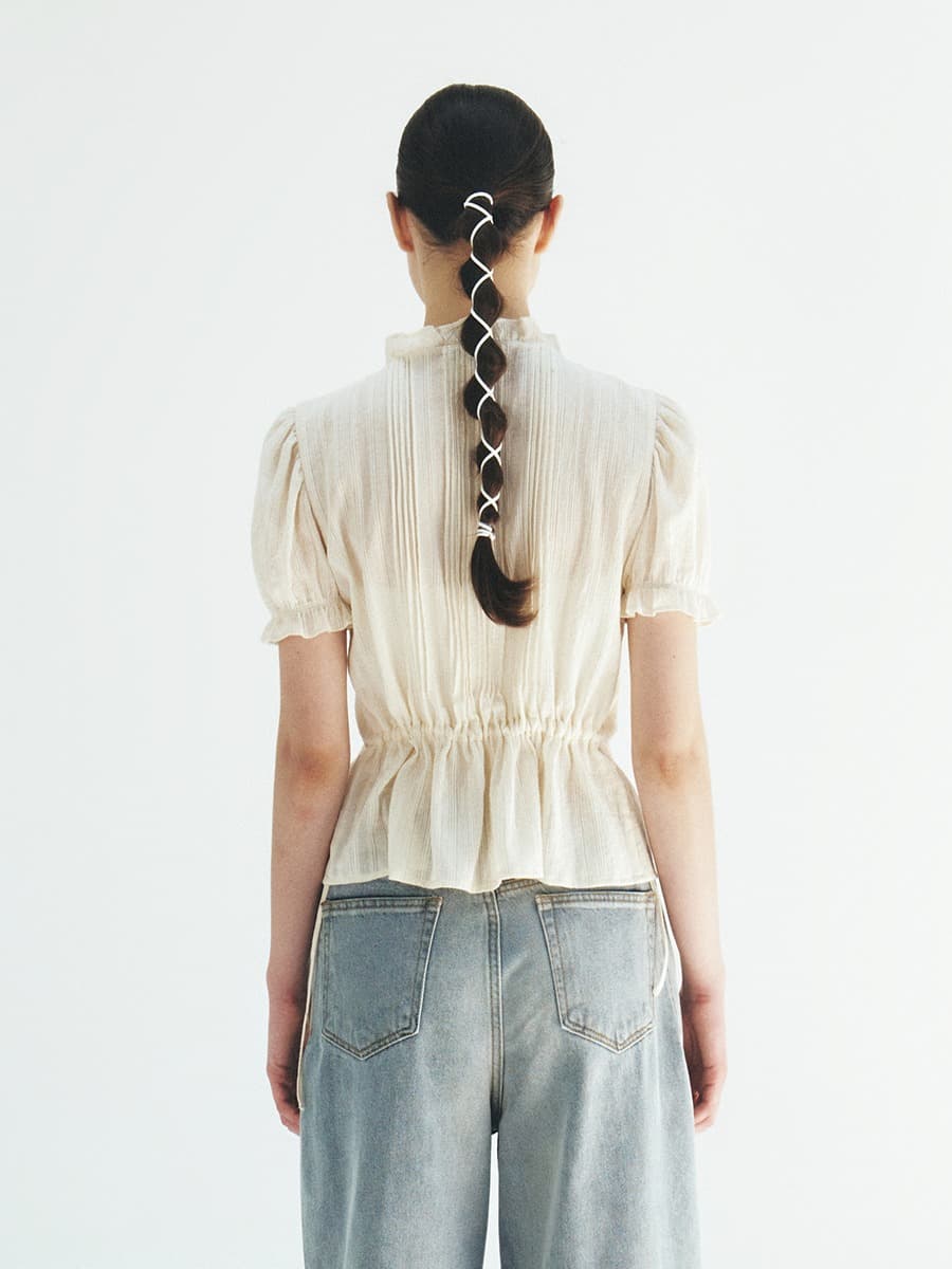 TFR PINTUCK FRILL BLOUSE_IVORY — vue 3