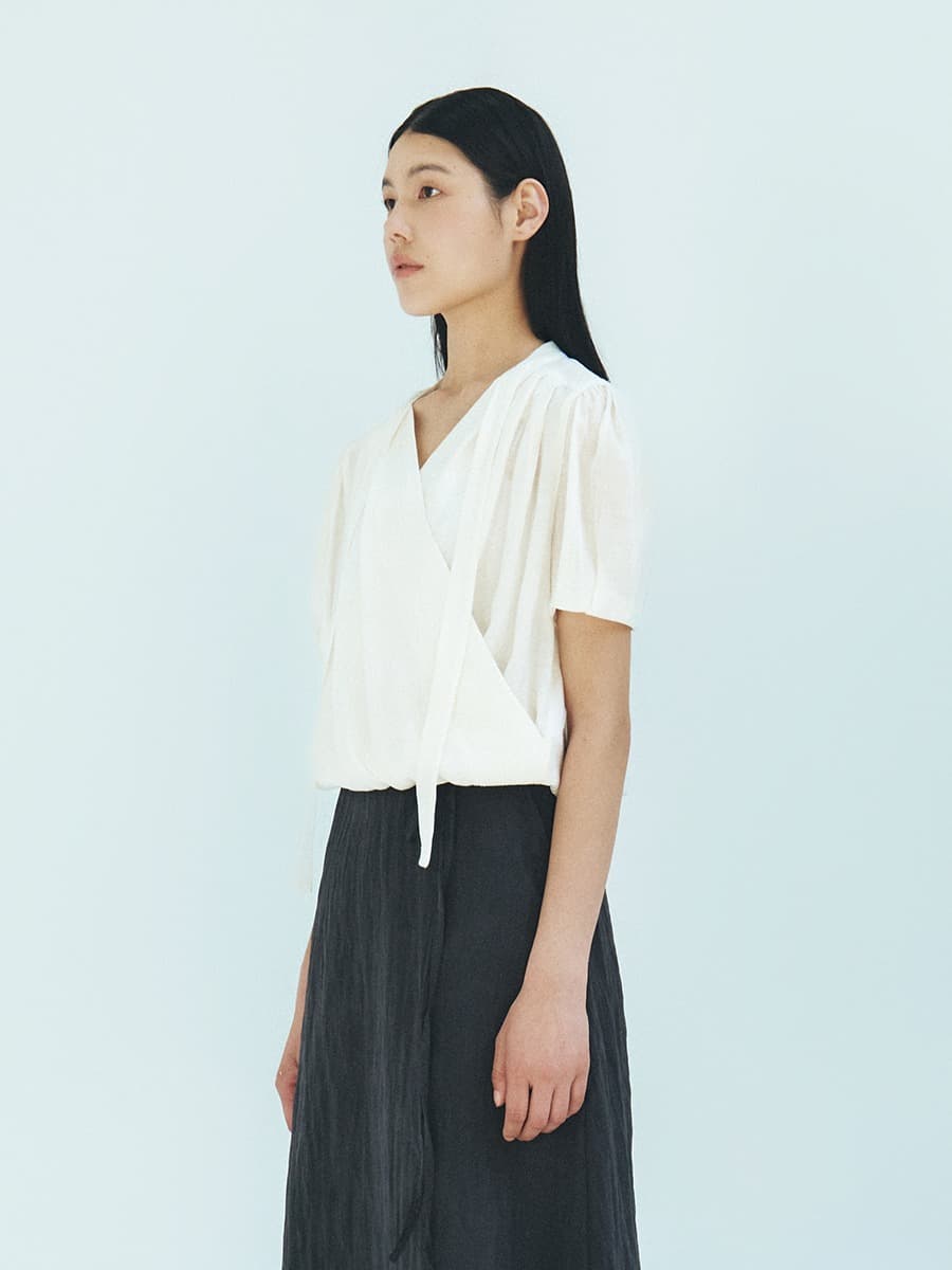 TFR CRINKLE WRAP SCARF BLOUSE_IVORY — vue 2