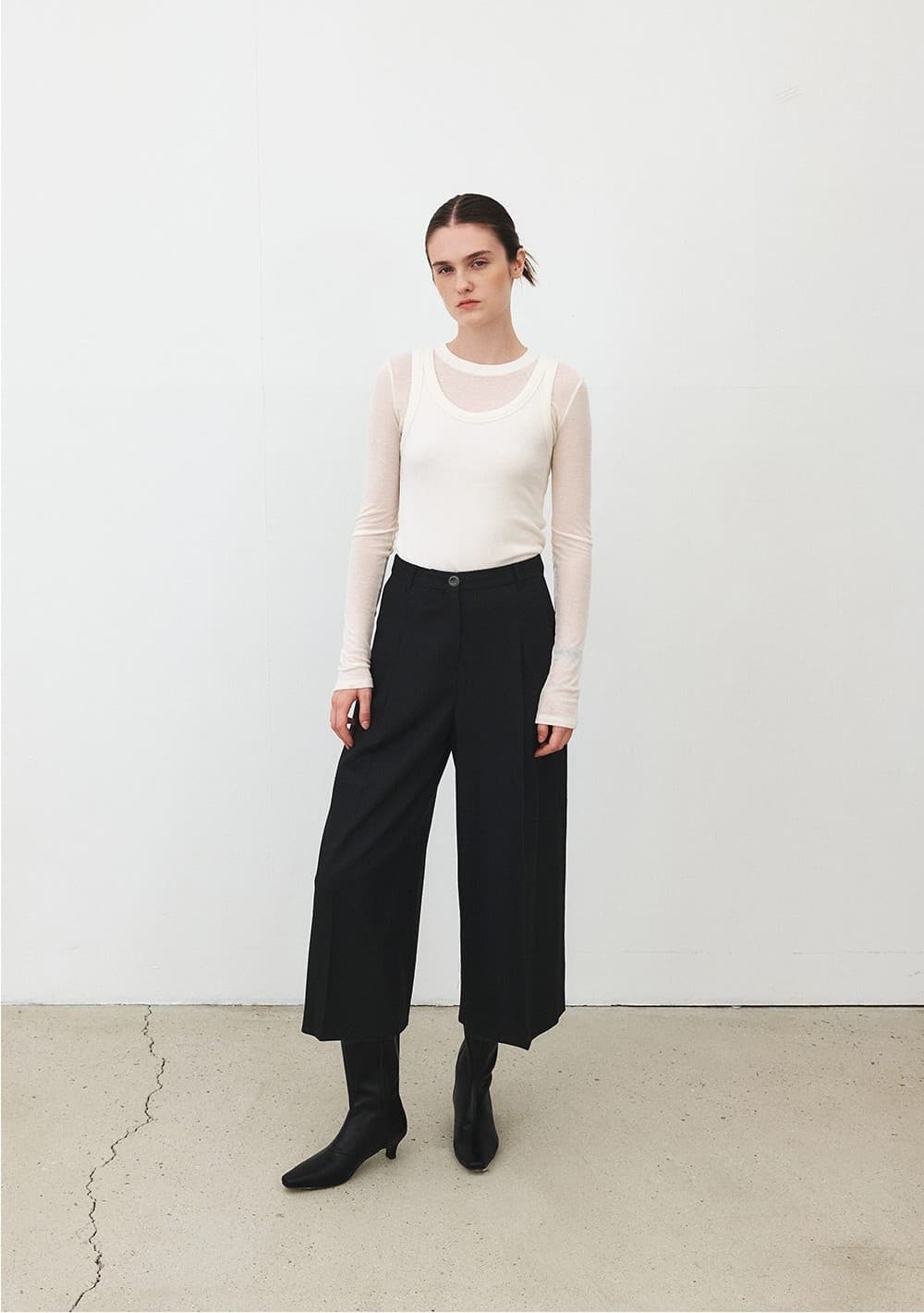TFF SLEEVELESS LAYERED TOP_IVORY — vue 5