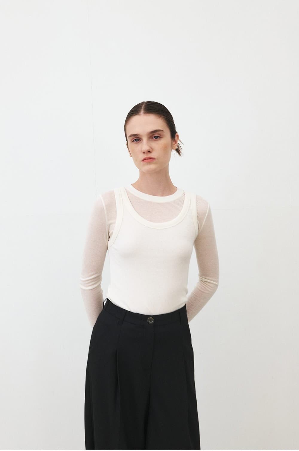 TFF SLEEVELESS LAYERED TOP_IVORY — vue 7