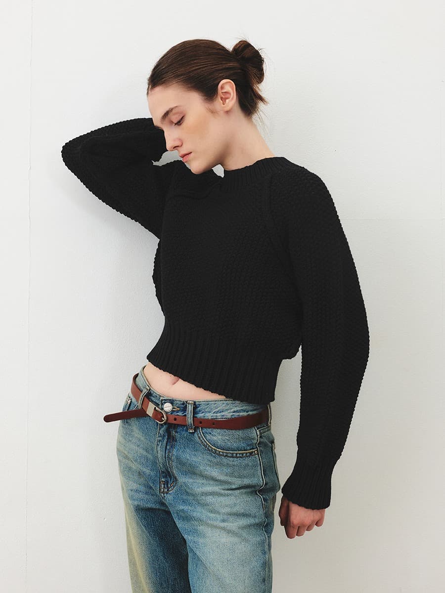 TFF VOLUME HANDMADE KNIT TOP_BLACK — vue 3