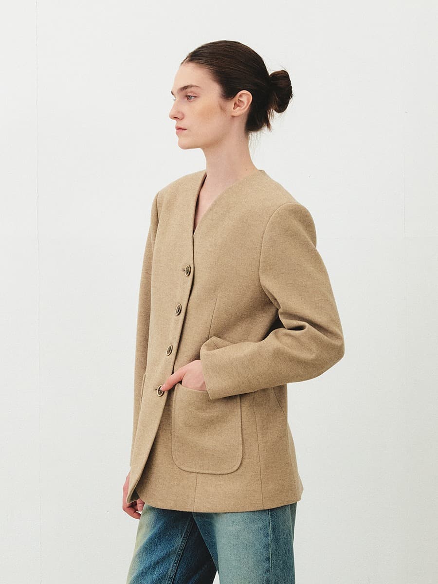 TFF COLLARLESS WOOL BLAZER_BEIGE — vue 3