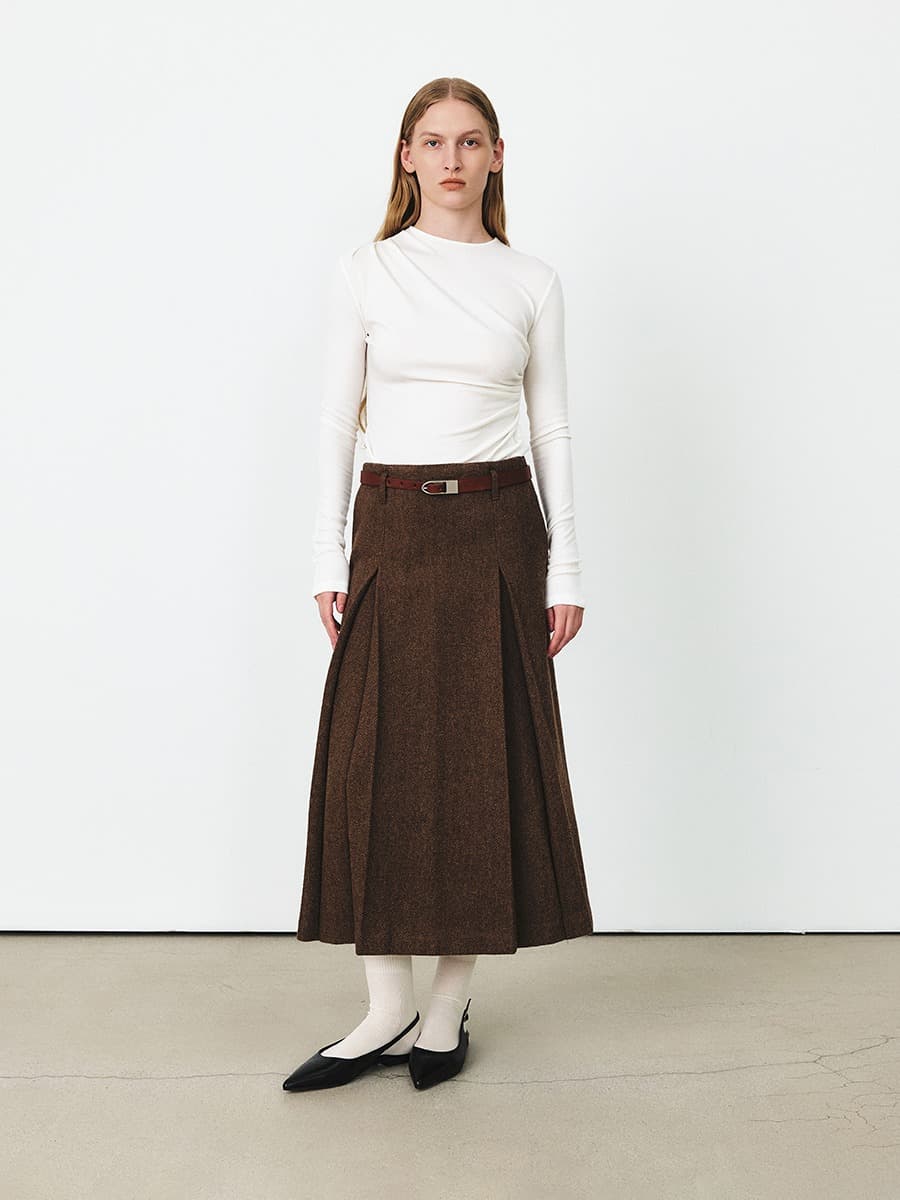 TFF HERRINGBONE WOOL TUCK SKIRT_BROWN — vue 3