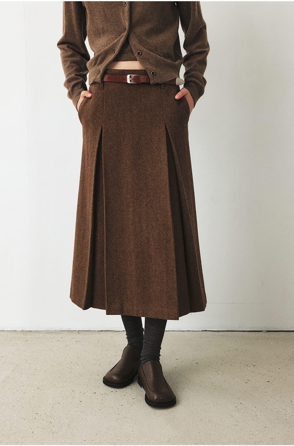 TFF HERRINGBONE WOOL TUCK SKIRT_BROWN — vue 7