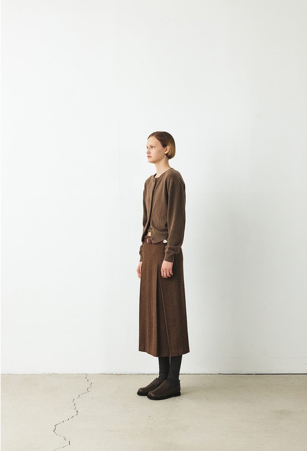TFF HERRINGBONE WOOL TUCK SKIRT_BROWN — vue 8