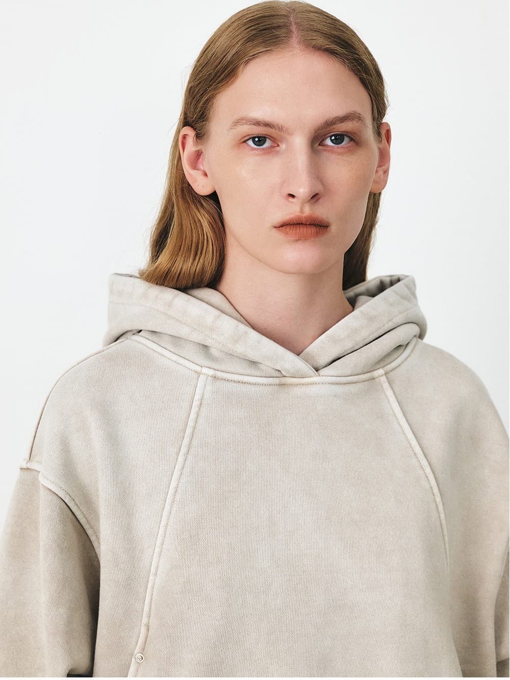 TFF DIVIDED DYEING RIVET HOODIE_BEIGE — vue 10