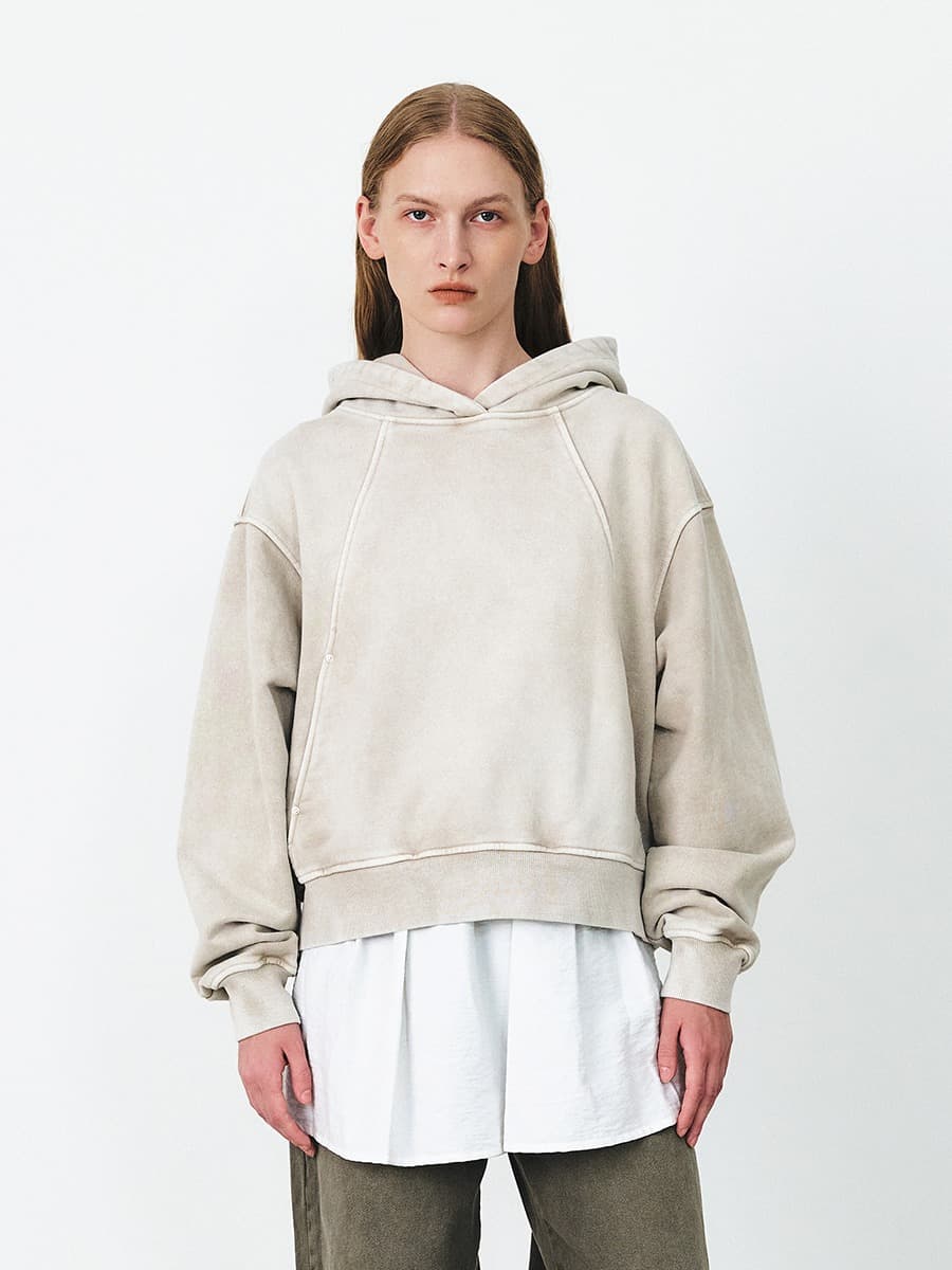 TFF DIVIDED DYEING RIVET HOODIE_BEIGE — vue 1