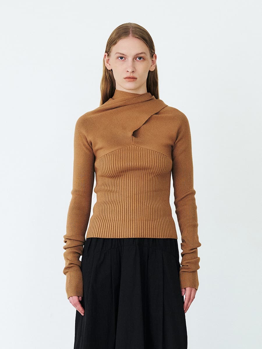 TFF DRAPED MUFFLER KNIT TOP_CAMEL — vue 1