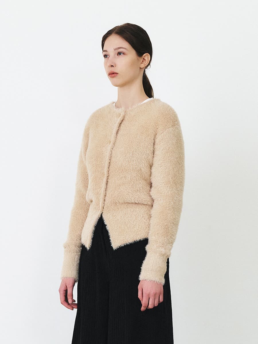 TFF FLUFFY ROUND NECK KNIT CARDIGAN_BEIGE — vue 3