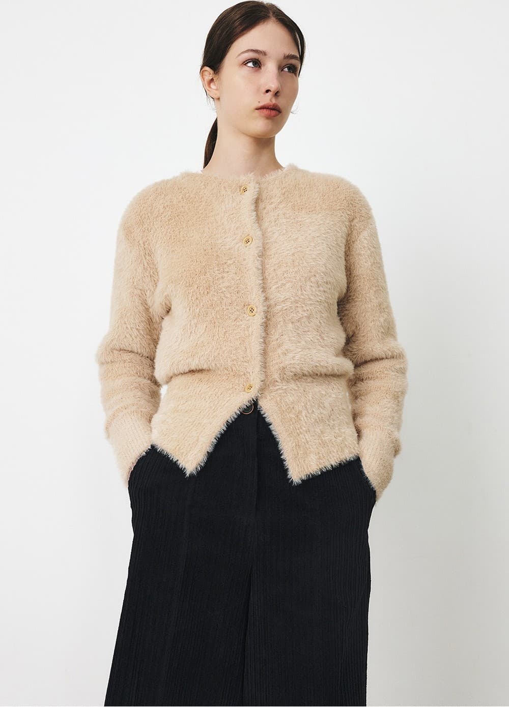 TFF FLUFFY ROUND NECK KNIT CARDIGAN_BEIGE — vue 10