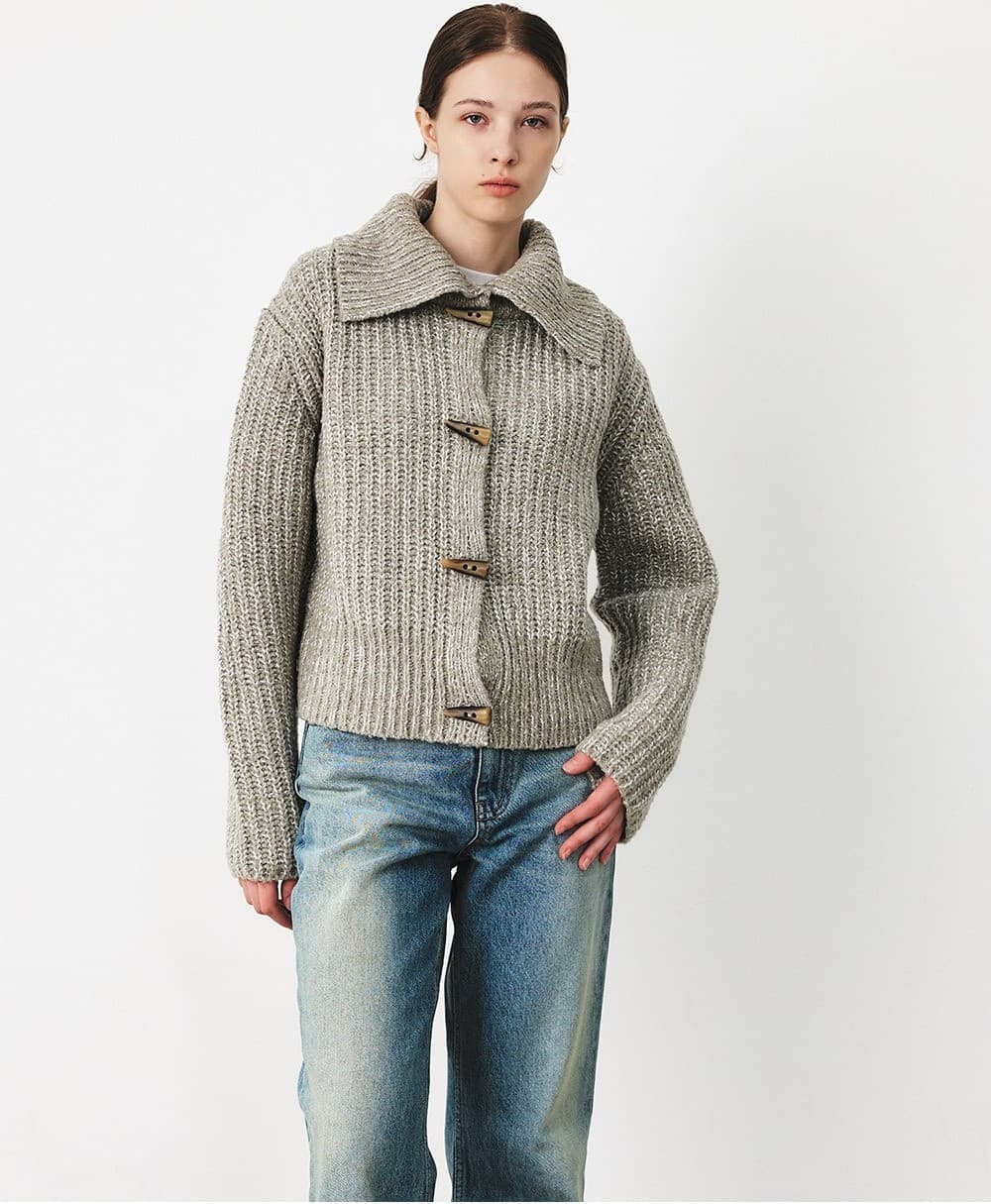 TFF TOGGLE BUTTON BOUCLE KNIT CARDIGAN_KHAKI — vue 6