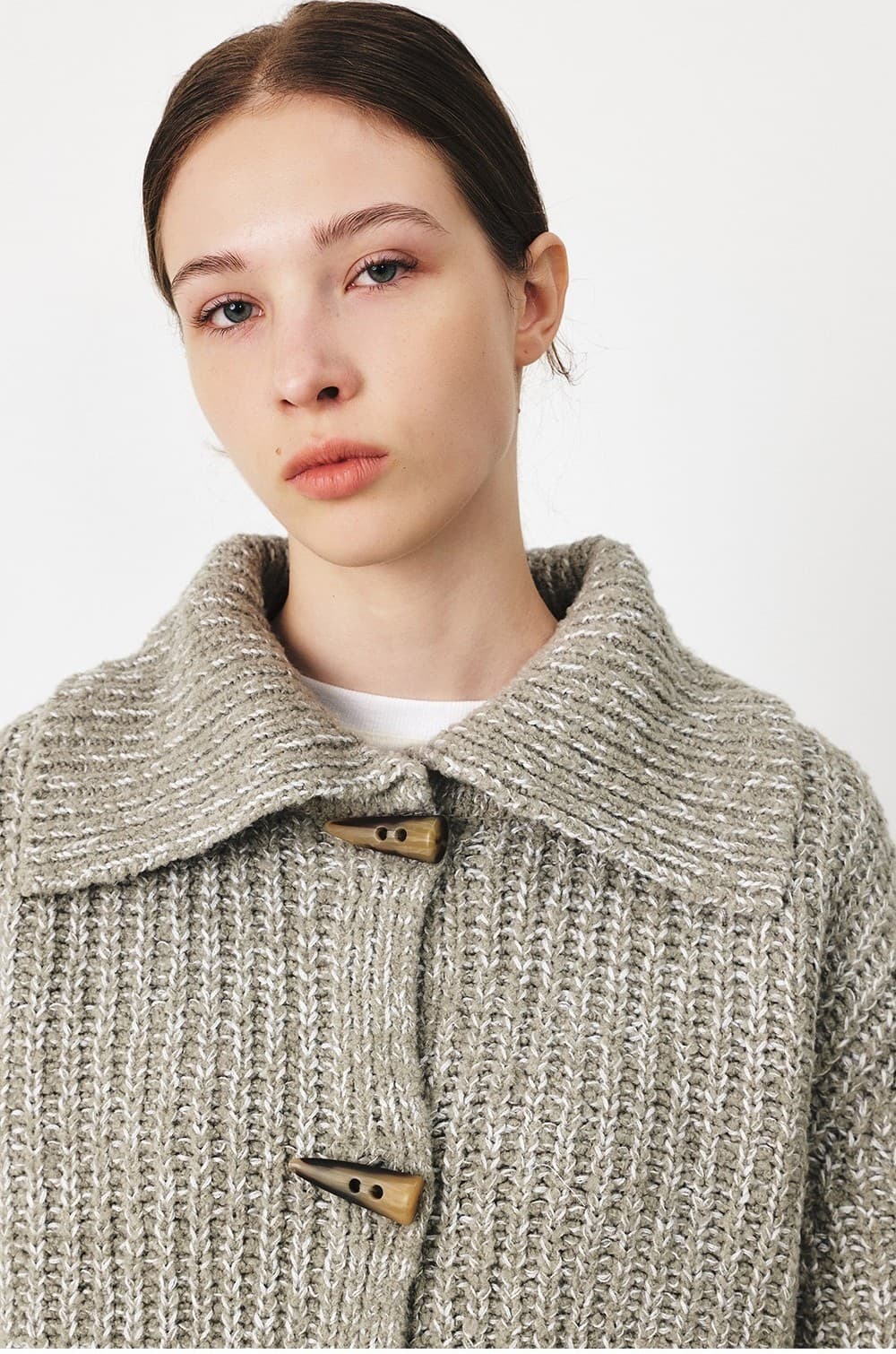 TFF TOGGLE BUTTON BOUCLE KNIT CARDIGAN_KHAKI — vue 10