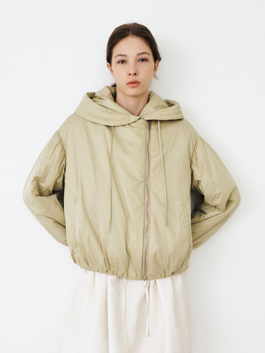 TFF SHIRRING VOLUME BOMBER_BEIGE — vue 3