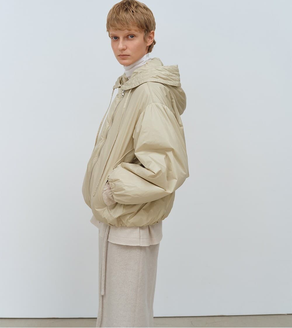 TFF SHIRRING VOLUME BOMBER_BEIGE — vue 9