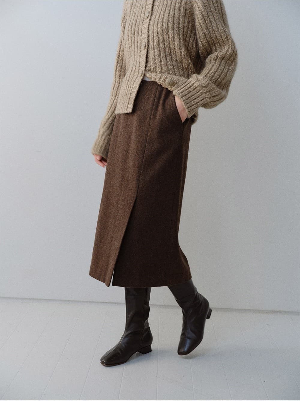 TFW FRONT SLIT SEMI H-LINE SKIRT_BROWN — vue 9