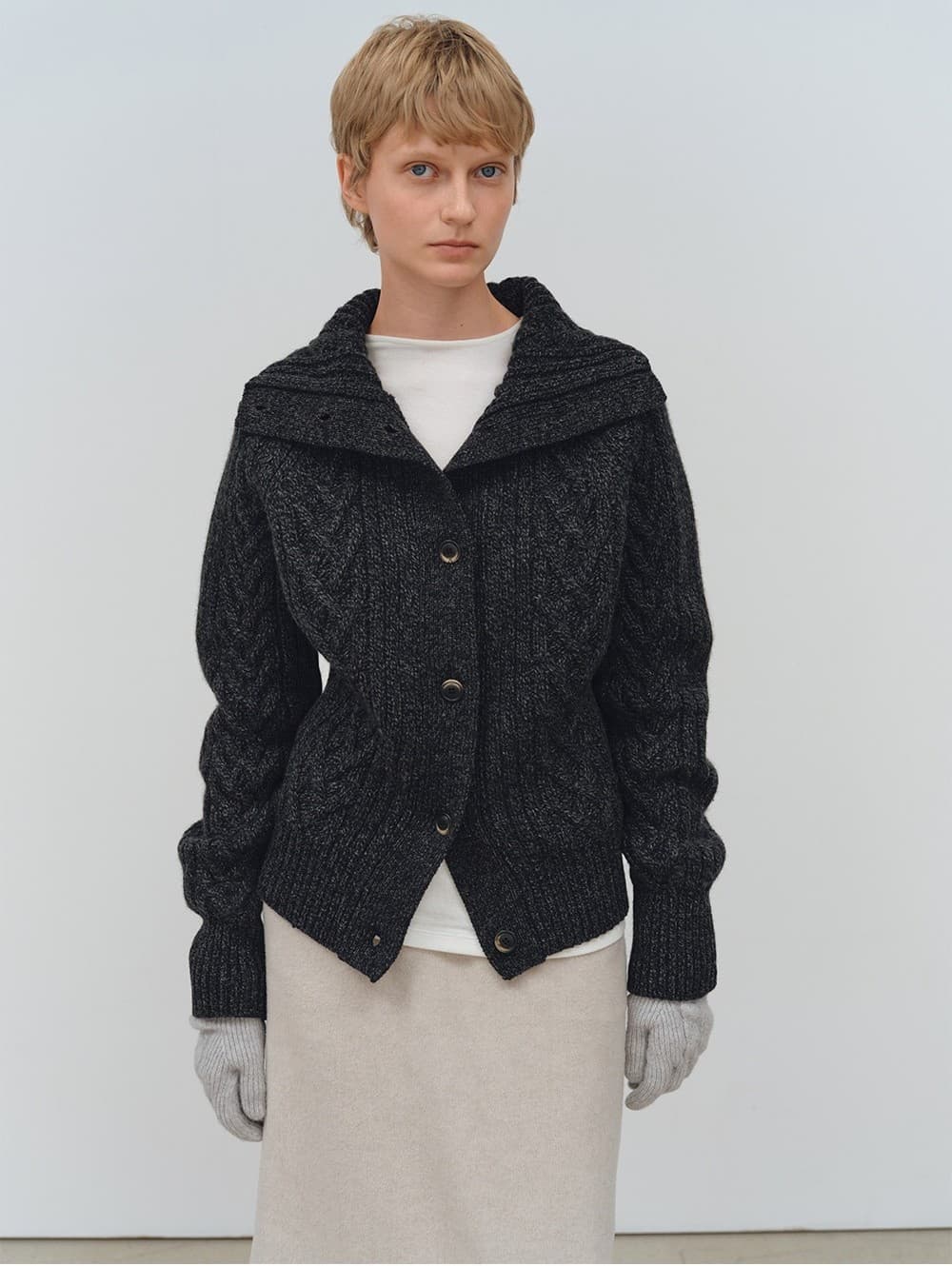 TFW WOOL TURTLENECK CABLE CARDIGAN_CHARCOAL — vue 9