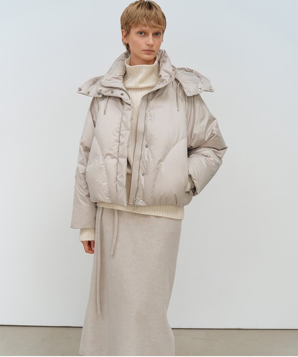 TFW DETACHABLE HOOD GOOSE DOWN PUFFER_BEIGE — vue 7
