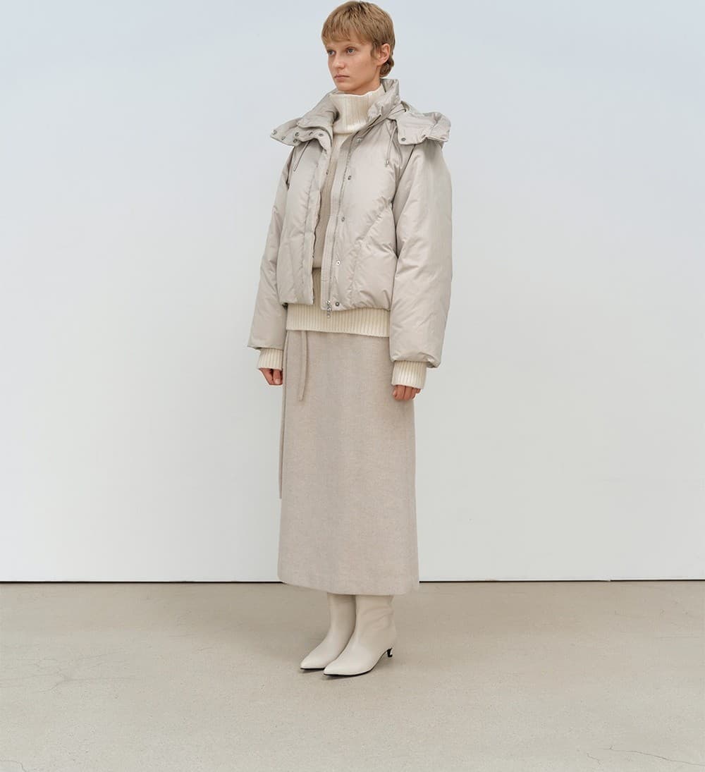 TFW DETACHABLE HOOD GOOSE DOWN PUFFER_BEIGE — vue 9